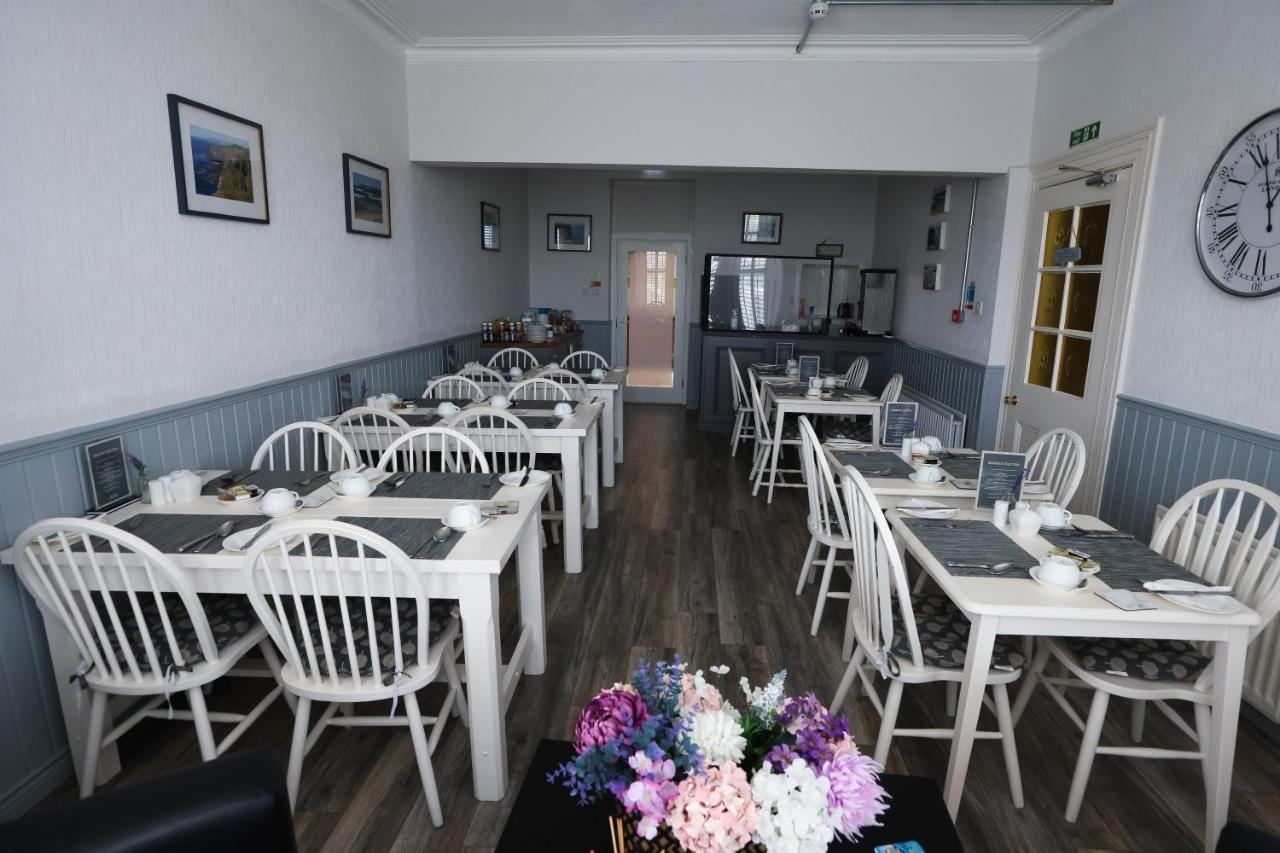 Mandalay Hotel Portrush Exterior foto